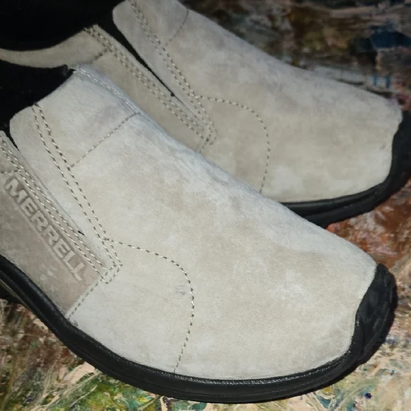 Merrell Women's Gray Slip-On Shoes - Picture 2 of 14